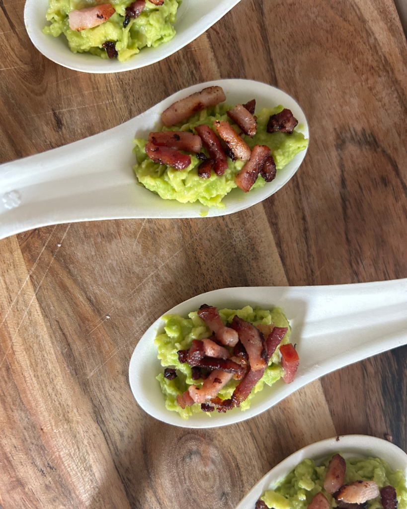 Bouchées avocats lardons